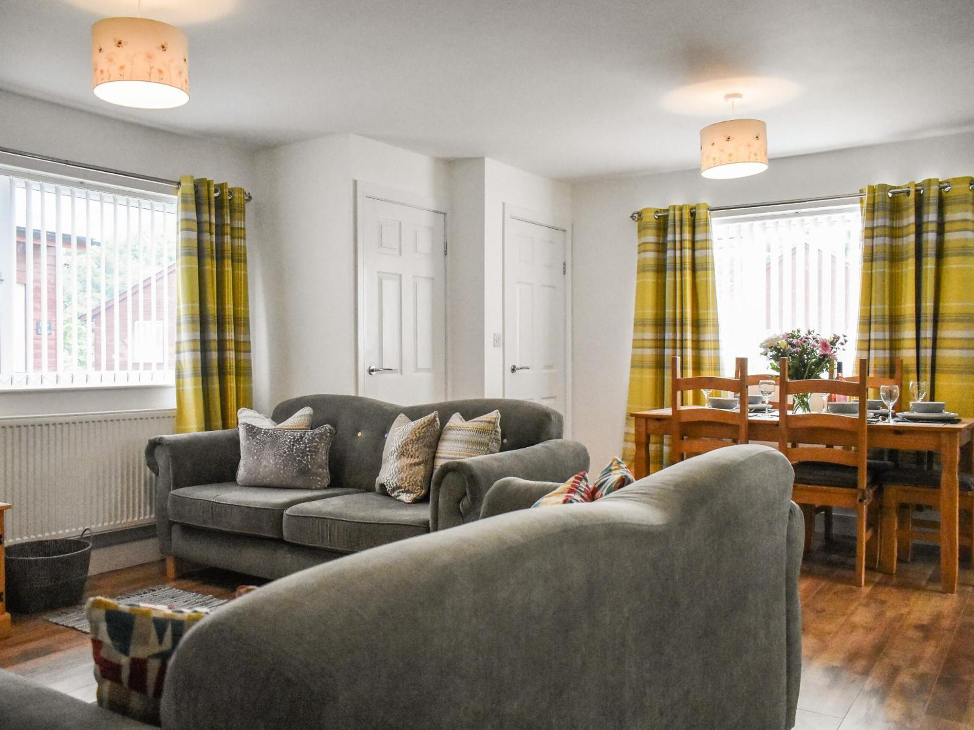 Bumblebee Lodge Staithes Bagian luar foto