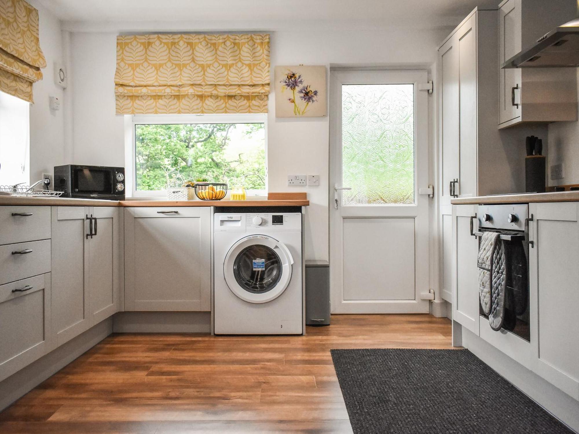 Bumblebee Lodge Staithes Bagian luar foto
